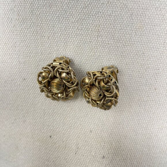 Vintage Gold-Tone Clip-On Earrings Intricate Knot‎ Design Marked Japan Artsy MCM - Picture 5 of 8